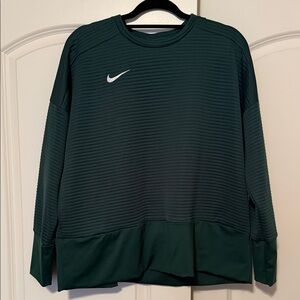 W’s Nike Pullover in Team Green